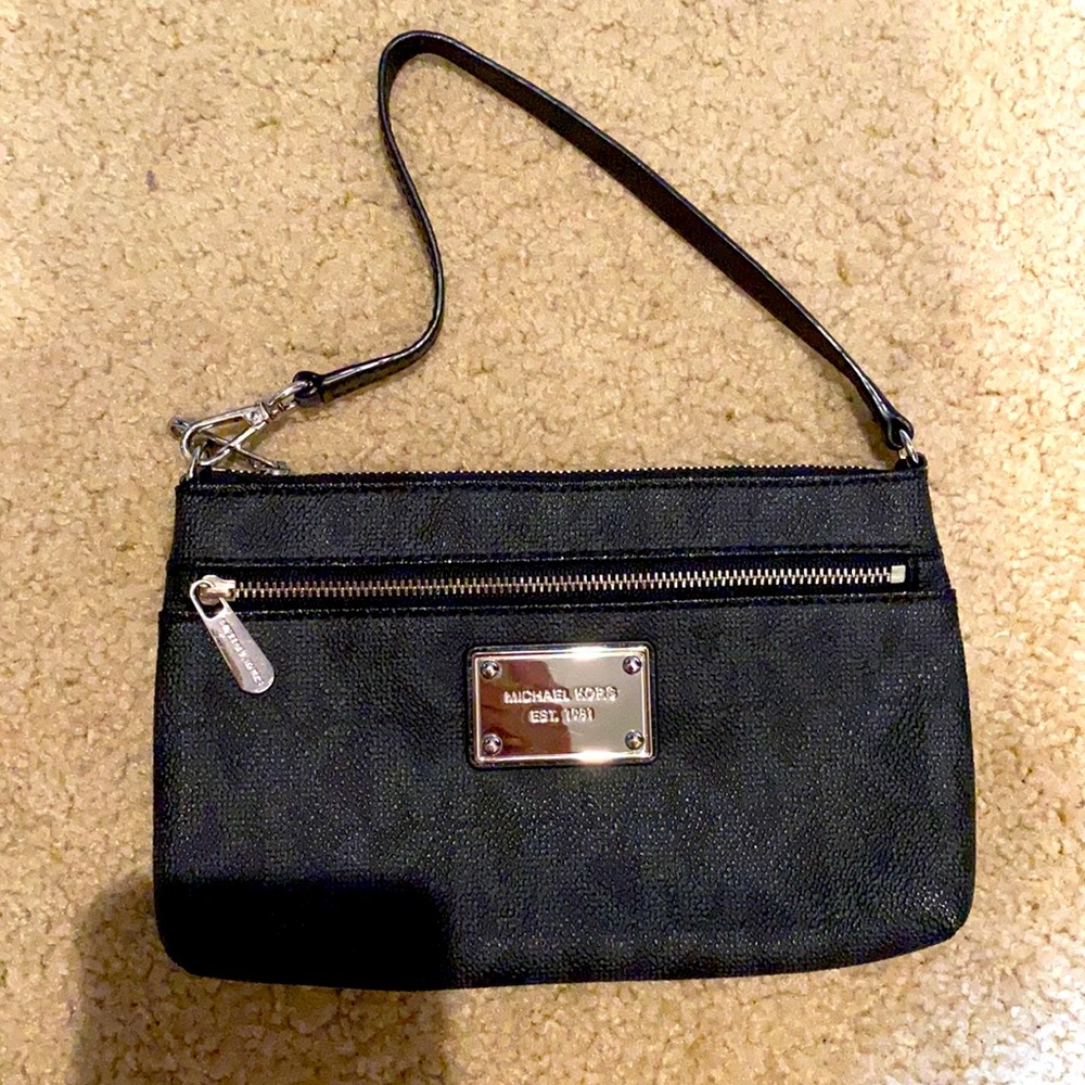 Michael Kors wristlet